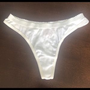 Victoria’s Secret White Low Rise Thong Size small